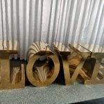 WENDING gold mirror LOVE letter display table wedding dessert stand photo prop
