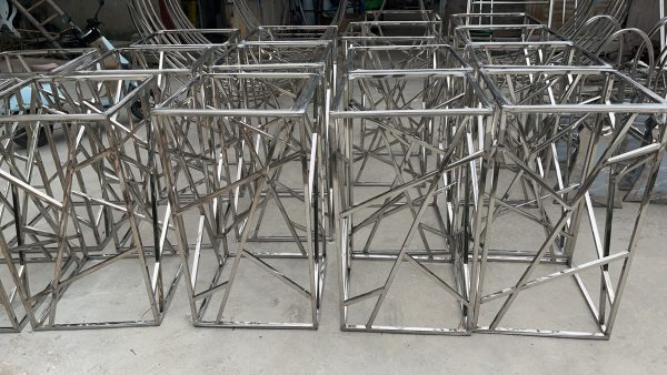 WENDING silver diagonal crosshatch square pedestal stand geometric mesh wedding flower base