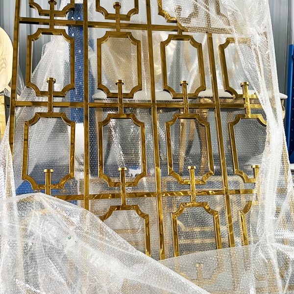 WENDING gold Chinese classical lattice multi-module backdrop wall grand wedding stage